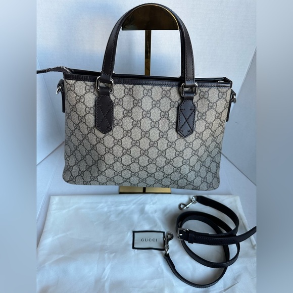 Authentic Gucci Beige GG Supreme Convertible Small Tote - Picture 5 of 16